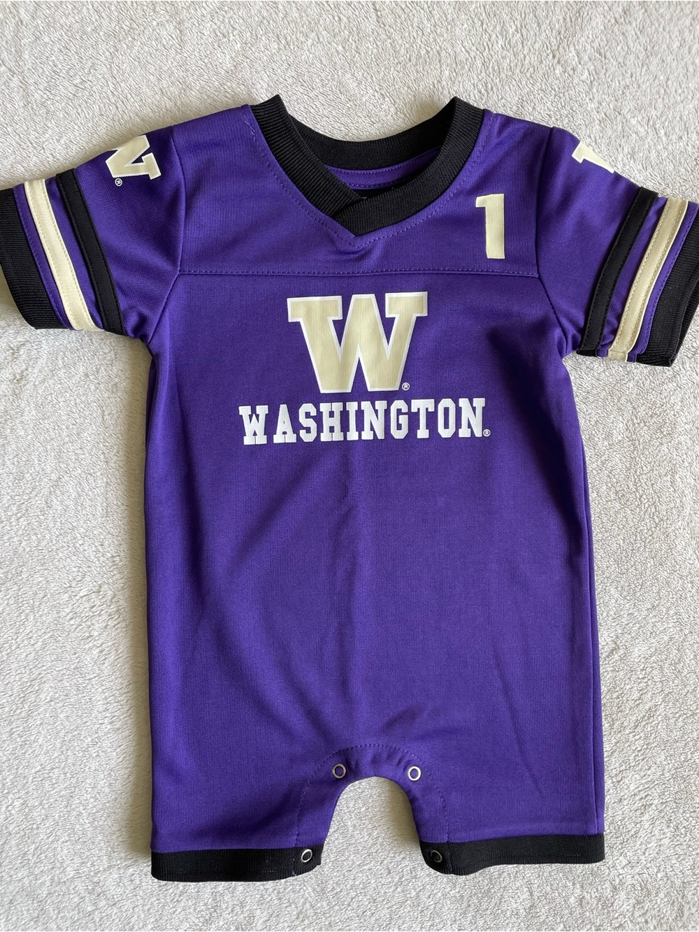Colosseum Washington Huskies Purple Romper Infant 3-6 Months